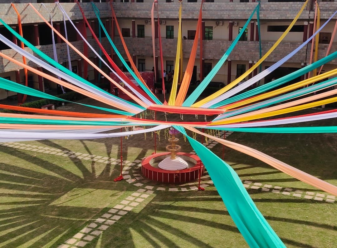 Dronacharya Group of Institutions Greater Noida Academic Building photo 45